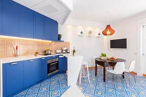 Stylish & Elegant Flat With Terrace