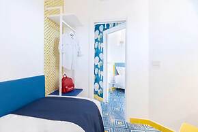 Stylish & Elegant Flat With Terrace