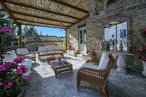 Villa Chianti With Exclusive Pool And Typical Barn