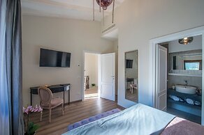 Villa Chianti With Infinity Pool And Vineyard View
