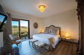 Villa Chianti With Infinity Pool And Vineyard View