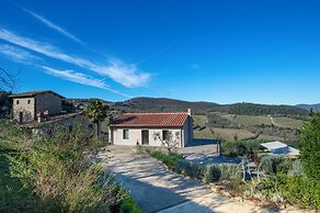 Villa Chianti With Infinity Pool And Vineyard View