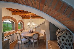 Villa Chianti With Panoramic Pool On The Vineyard