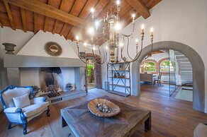 Villa Chianti With Panoramic Pool On The Vineyard