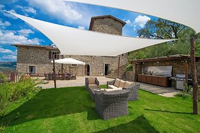 Villa Chianti With Panoramic Pool On The Vineyard
