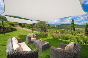 Villa Chianti With Panoramic Pool On The Vineyard