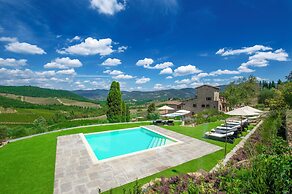 Villa Chianti With Panoramic Pool On The Vineyard