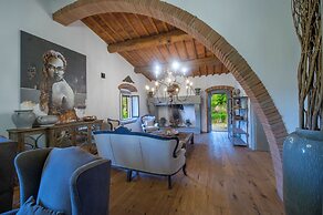 Villa Chianti With Panoramic Pool On The Vineyard