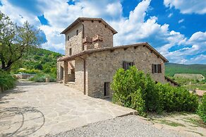 Villa Chianti With Panoramic Pool On The Vineyard