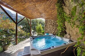 Villa In Positano With Luxury Spa & Amazing View
