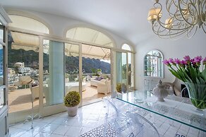 Villa In Positano With Luxury Spa & Amazing View