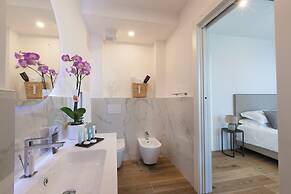 Design Villa With Infinity Pool & Li Galli View