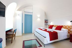 Elegant Villa In Anacapri | Infinity Pool & Design