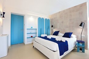 Elegant Villa In Anacapri | Infinity Pool & Design