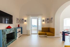 Elegant Villa In Anacapri | Infinity Pool & Design
