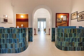Elegant Villa In Anacapri | Infinity Pool & Design