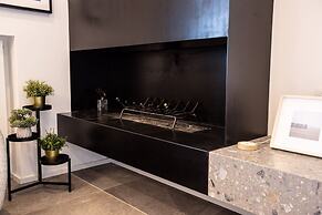 Modern Family Apt In Sorrento With Views