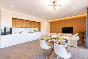 Modern Family Apt In Sorrento With Views
