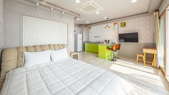 Geoje Marine Castle Spa Pension