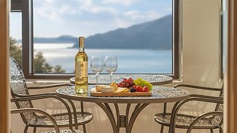 Geoje Marine Castle Spa Pension