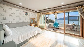 Geoje Marine Castle Spa Pension