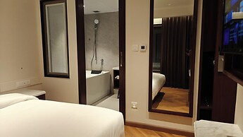 Hotel Vishnu Palace