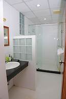 UPAR Hotels Silom