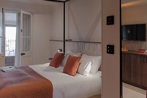 MiHotel - Cité Médiévale de Pérouges
