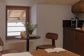 MiHotel - Cité Médiévale de Pérouges