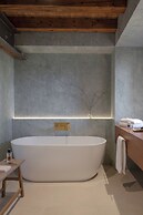 MiHotel - Cité Médiévale de Pérouges