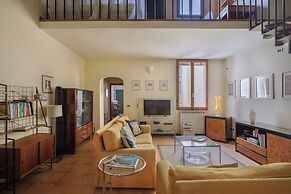 Charming Apartment in Oltrarno