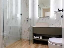 Adore Boutique Hotel