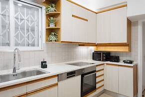 Athens Golden Light Premium Residence