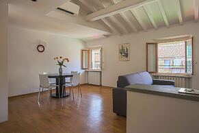 Giorgio Ponte Vecchio Apartment