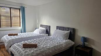 Amani 2-bed Bungalow - Sleeps 4 - Pet Friendly