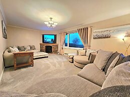 Seaside Escape at Ty Bugail - Holyhead