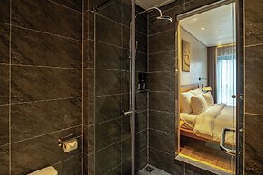 Nam Dat Hotel by D'Lecia Ha Long