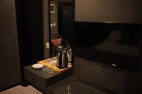 One Day Suit Hotel