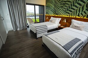 Xhale Azores