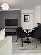 1 Bed Flat - Sleeps 2 - Parking - Wifi