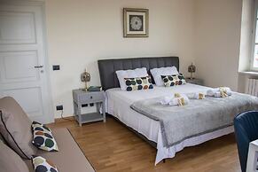 Villa Magna With Pool and Park - Langhe Hills