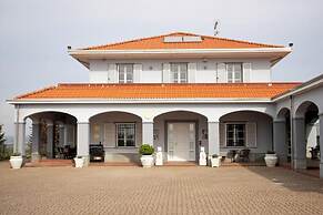 Villa Magna With Pool and Park - Langhe Hills
