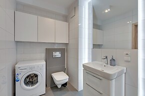 Aura - Riverside & Parking by Downtown Apartments