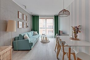 Aura - Riverside & Parking by Downtown Apartments