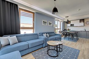 Aura - Riverside & Parking by Downtown Apartments