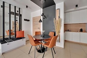 Aura - Riverside & Parking by Downtown Apartments