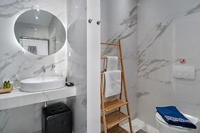 Oasis Suites Fira