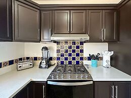Modern 3BR Family Escape