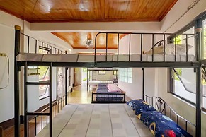 Junivsel's Beach House With Private Pool