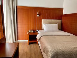 City 5 Hotel